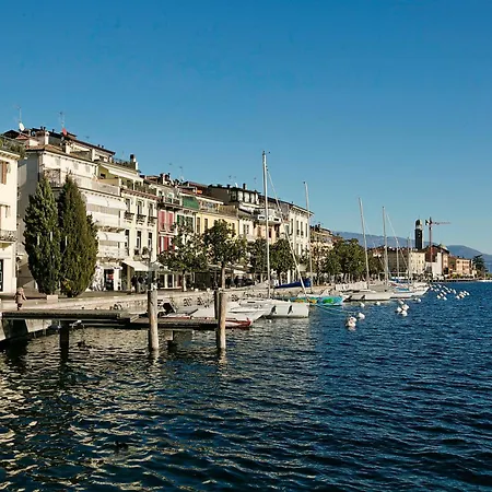 Apartment Morgante Salo-lake View & Parking - Happy Saló